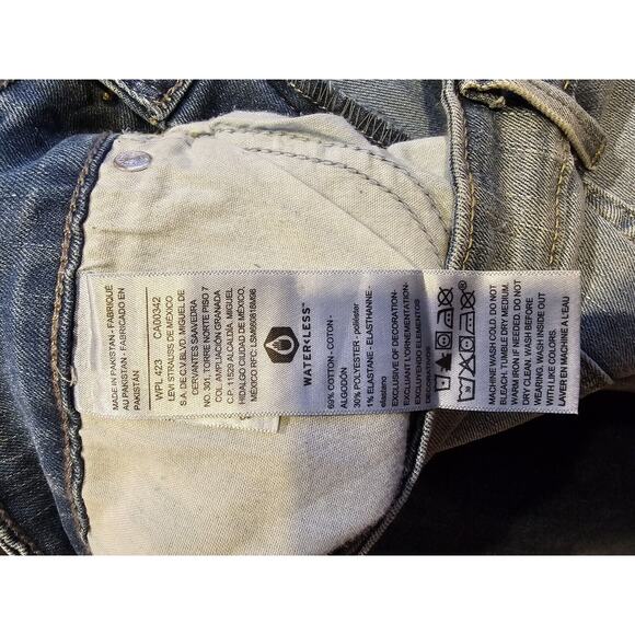 Signature By Levi Strauss‎ NEW Women's High Rise Skinny Raw Hem Jeans 16 34 - Picture 3 of 5